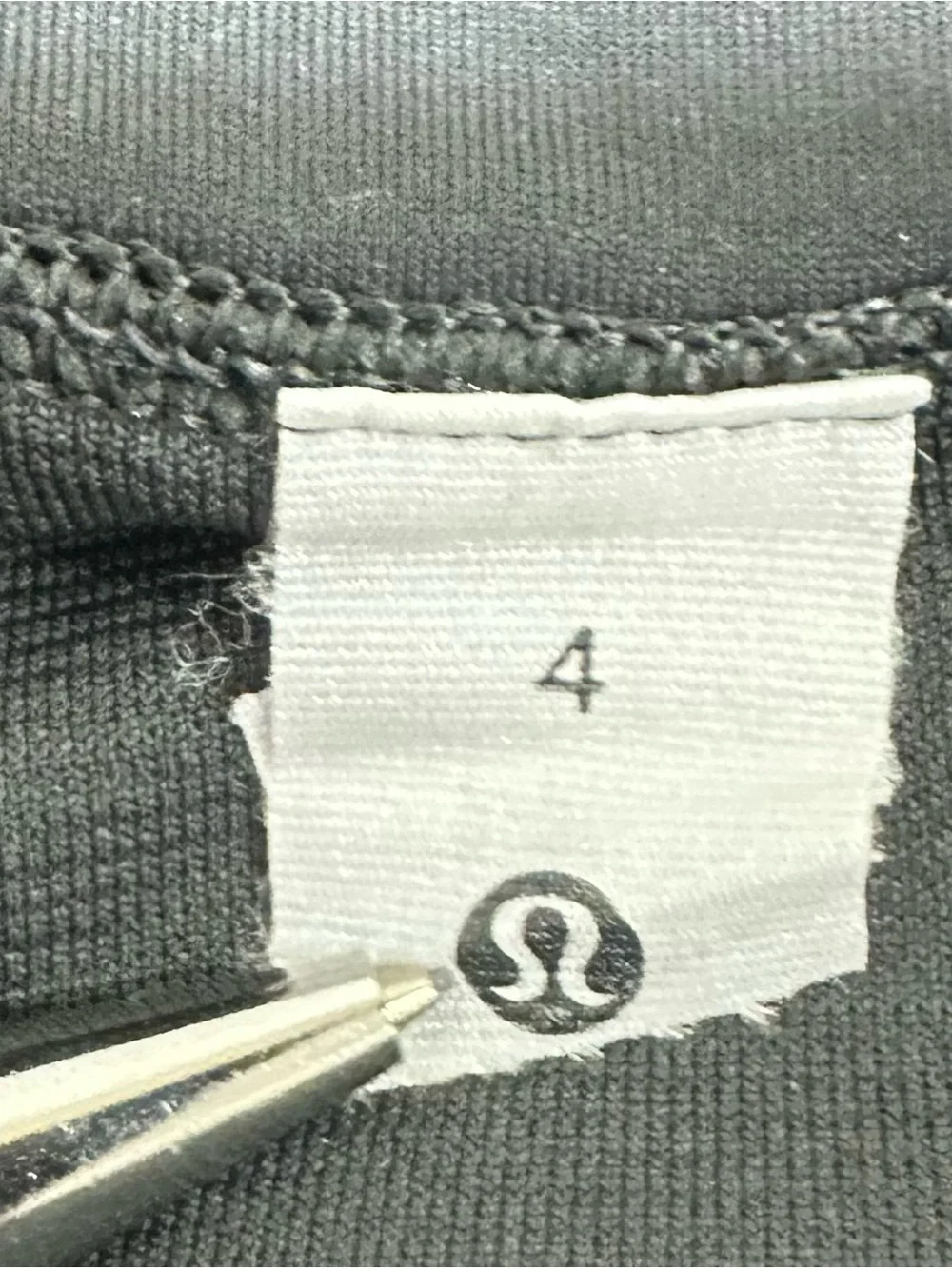 Lululemon Speed Up Mid-Rise Lined Short 4" Diamond Dye Size 4 - Picture 3 of 7